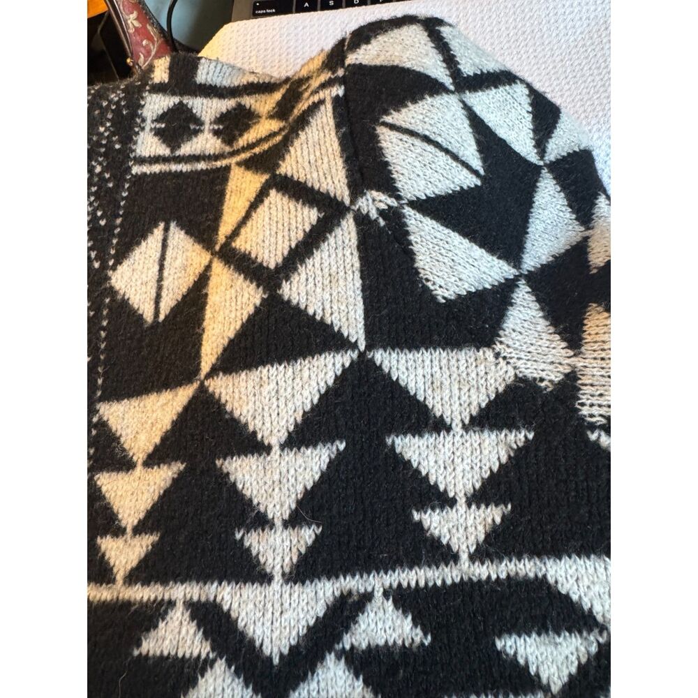FRYE The Cozy Cardigan L Black Ivory Geometric Southwestern Open Front Sweater - Picture 9 of 10